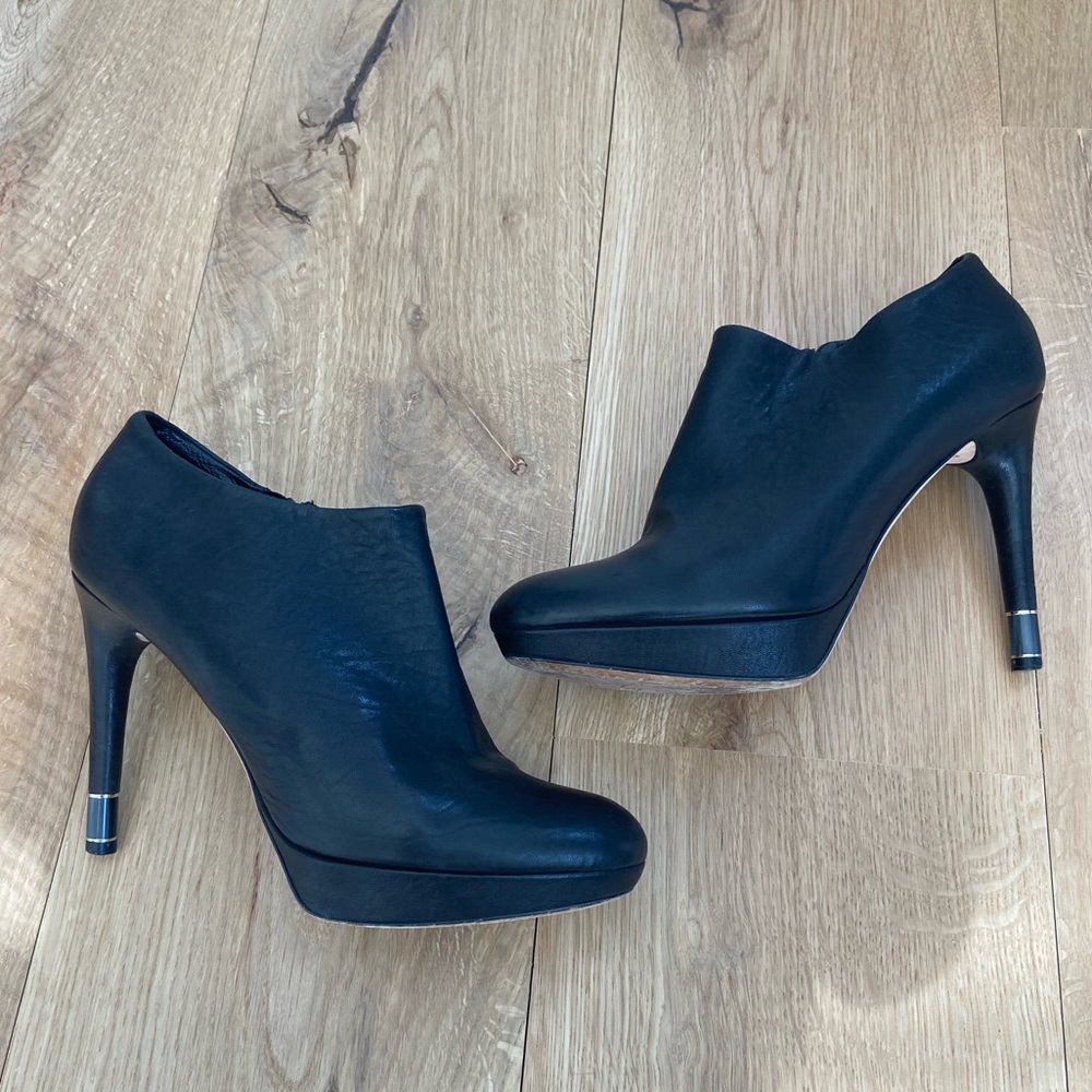 Christian Dior Black Leather Platform Ankle Booties | EU 42 (US 10) | Authentic - Picture 2 of 10